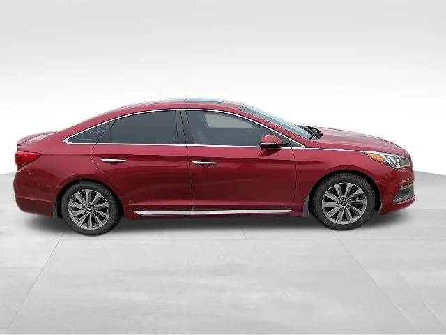 Used 2017 Red Hyundai Sport image 2