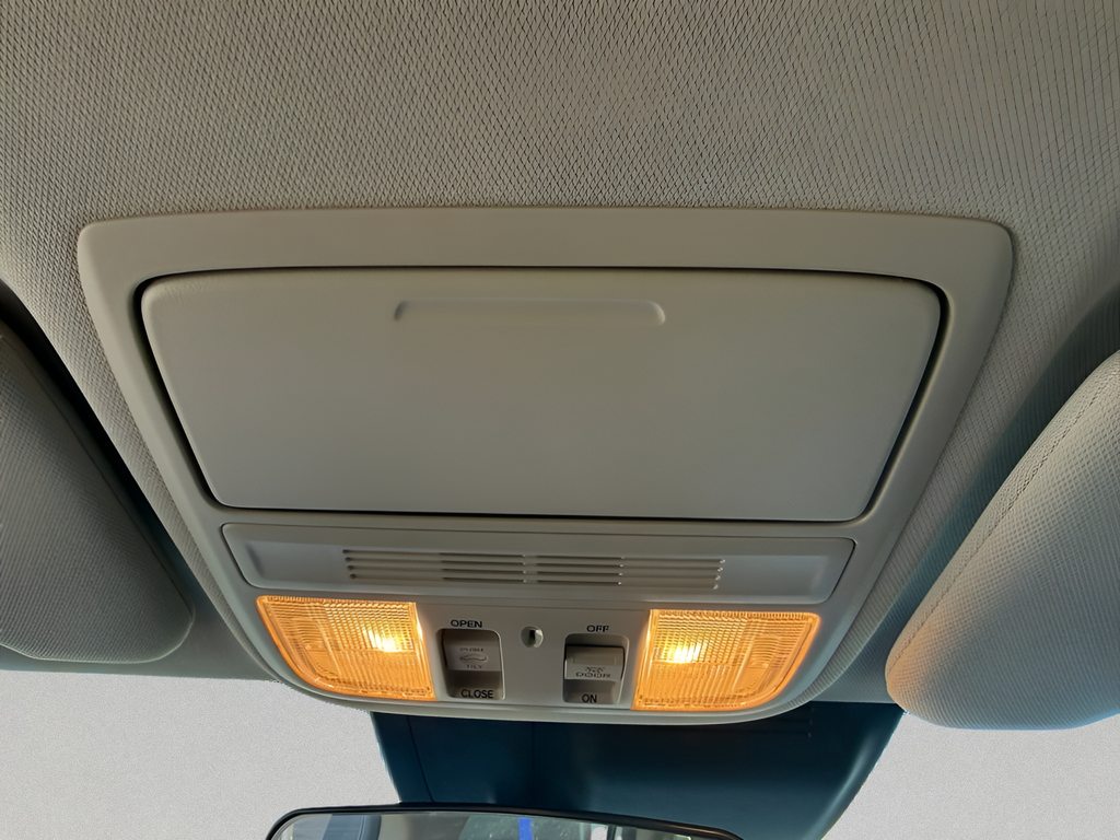 Used 2021 White Honda EX image 30