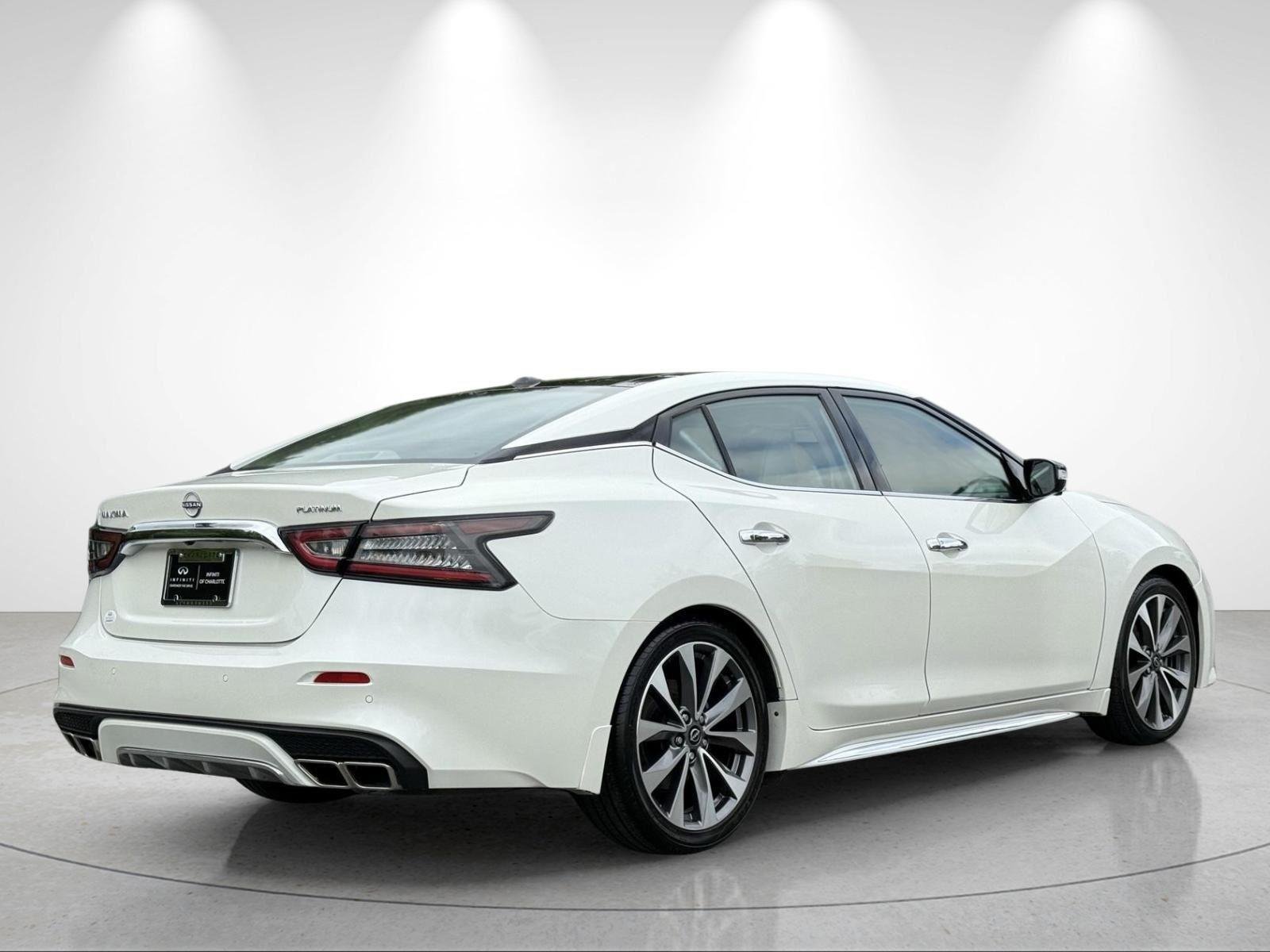 Used 2023 Pearl White Tricoat Nissan Platinum image 5