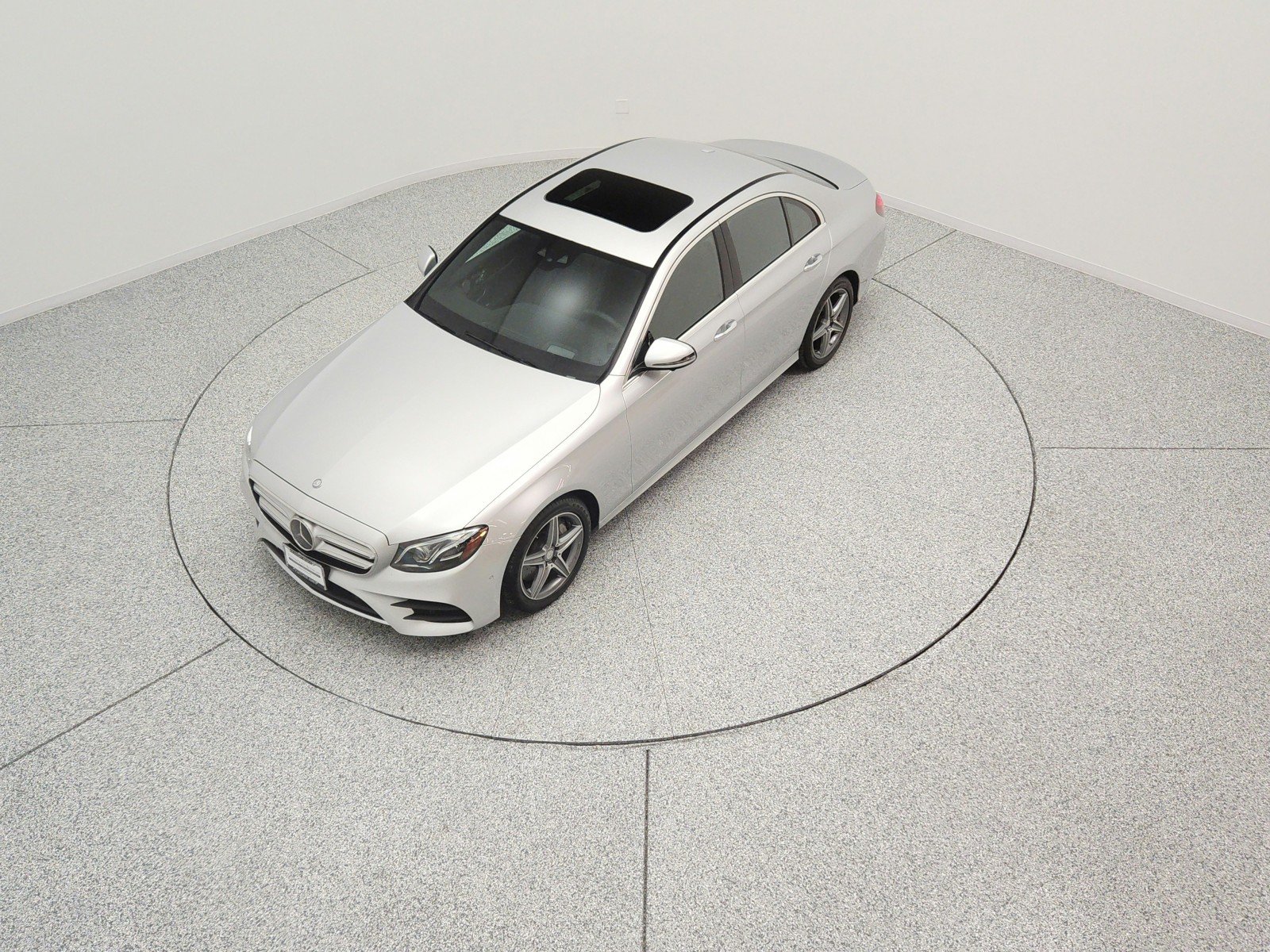 Used 2017 Iridium Silver Metallic Mercedes-Benz E 300 Sport image 9