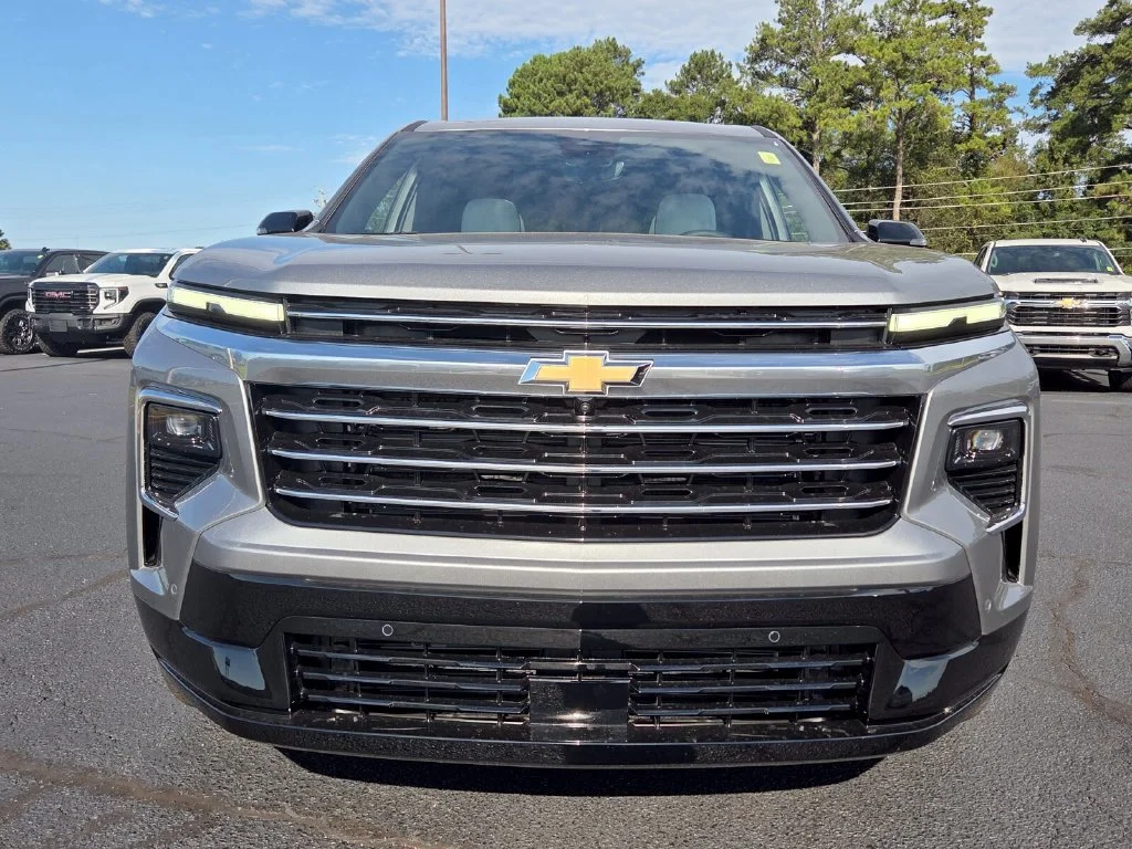 New 2026 Sterling Gray Metallic Chevrolet High Country image 26