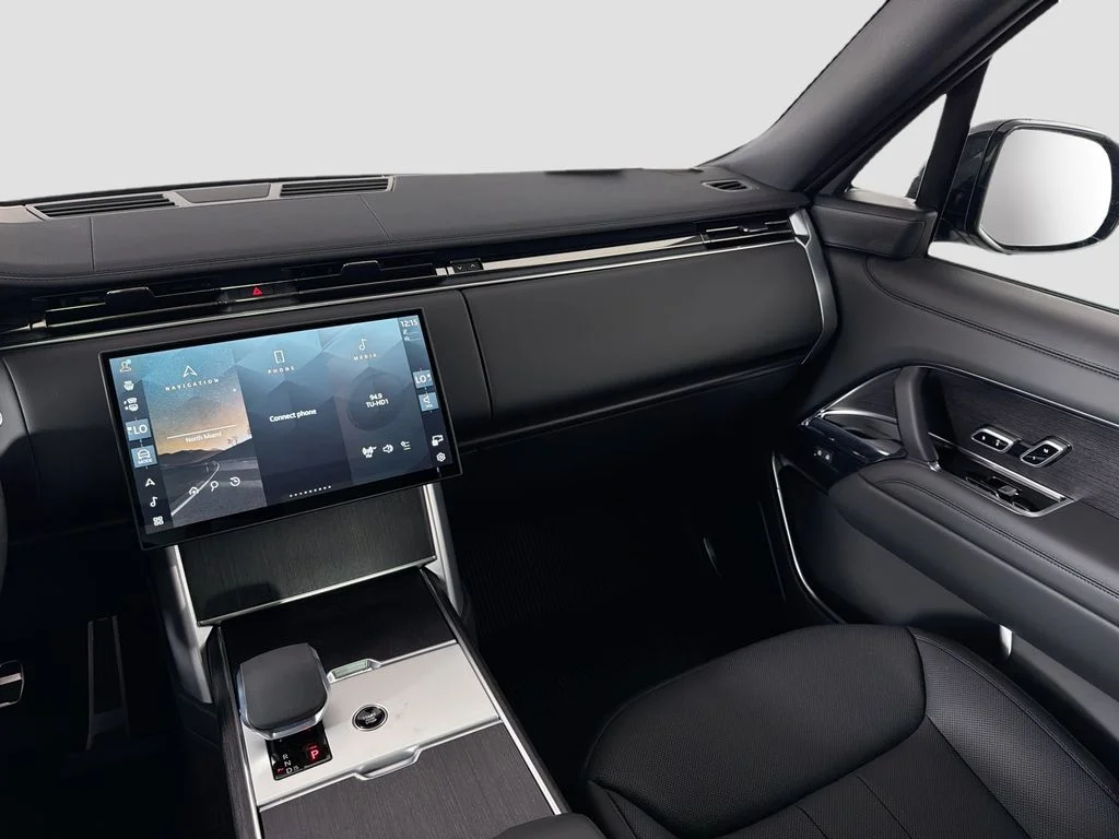 New 2026 Carpathian Gray Premium Metallic Land Rover SE image 25