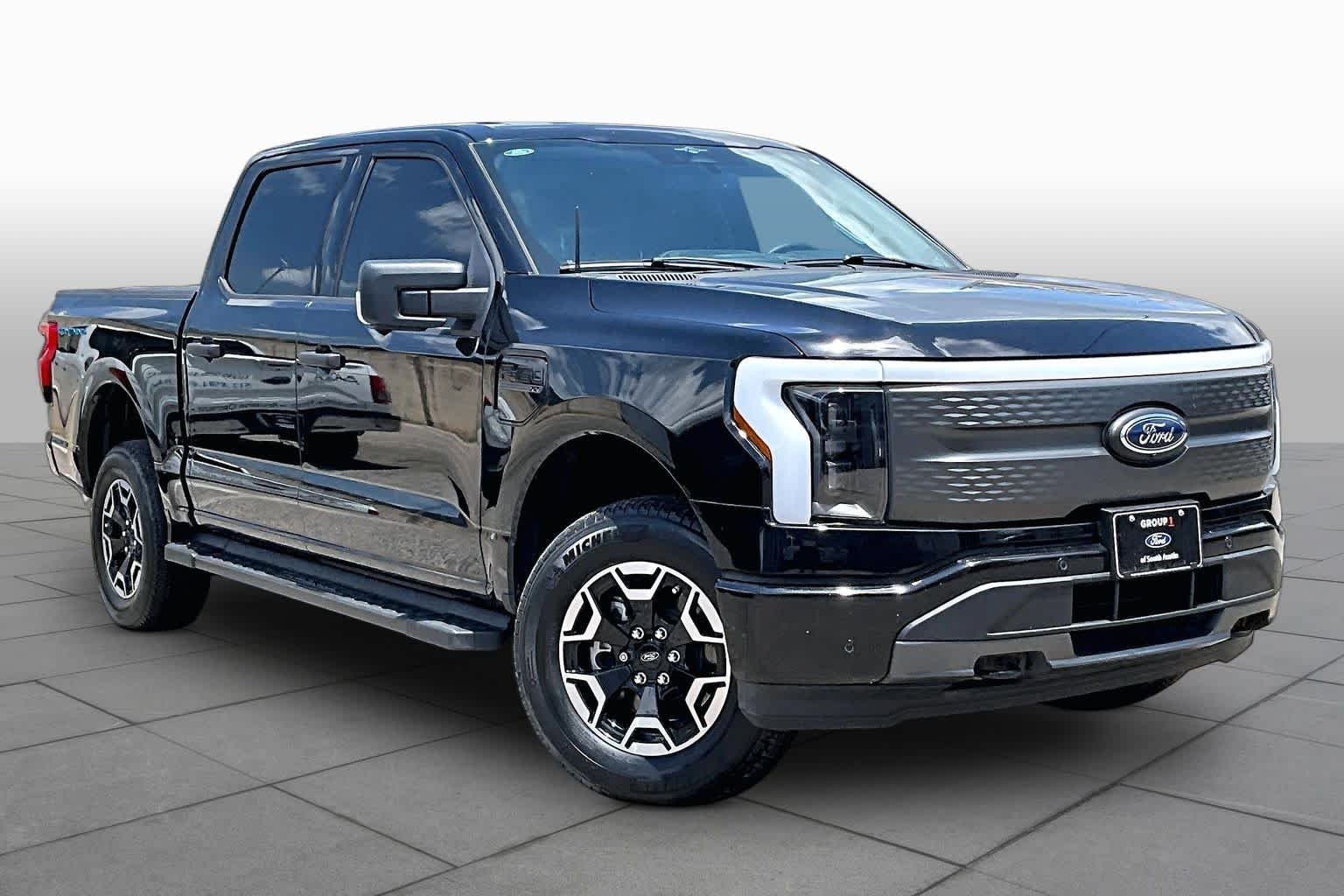 Used 2023 Agate Black Ford XLT image 2