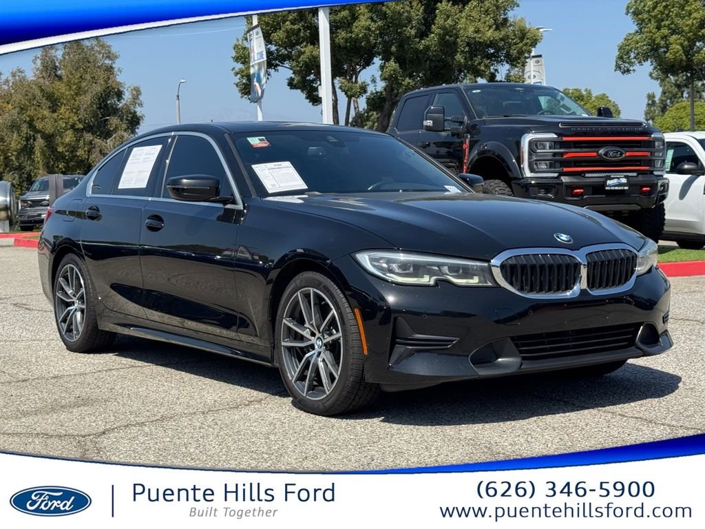 2021 BMW 3 Series 330i Sedan's photo