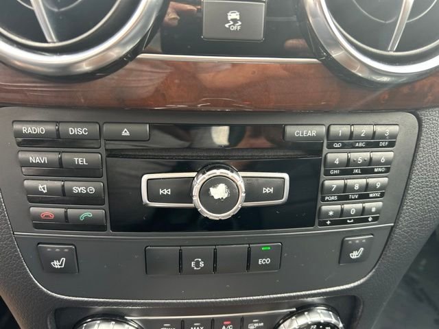 Used 2013 Black Mercedes-Benz GLK 350 image 19
