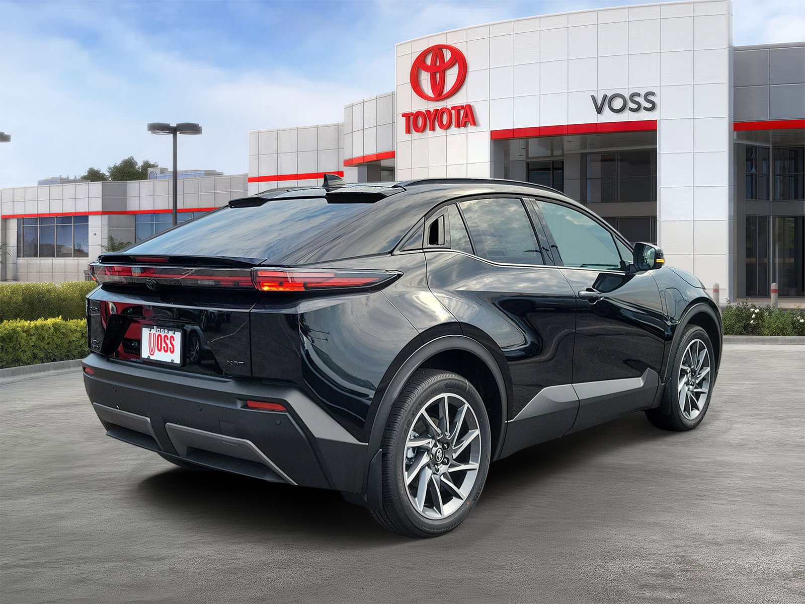2026 Toyota C-HR XSE, photo 3 of 12