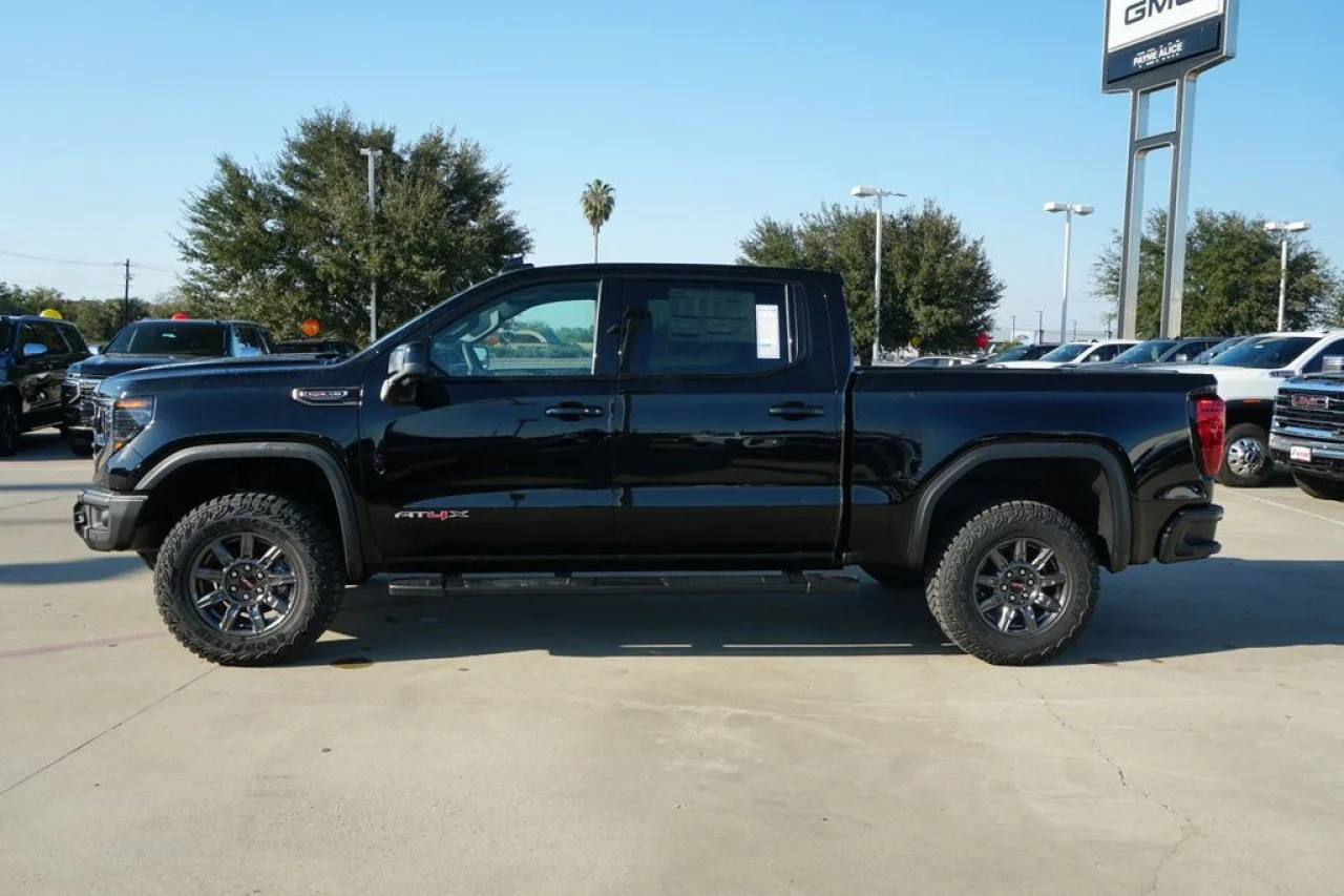 2026 GMC Sierra 1500 AT4X - Photo 15