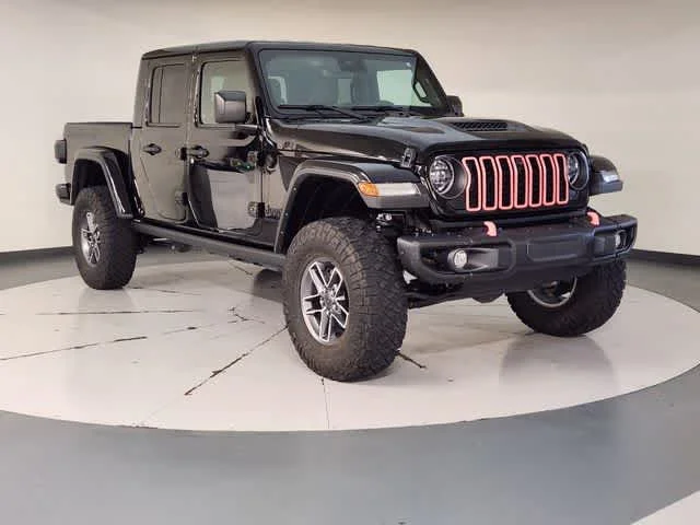 Used 2024 Black Clearcoat Jeep Mojave X image 7