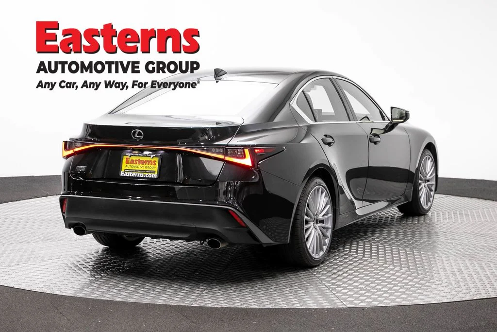 Used 2022 Black Lexus 300 image 5