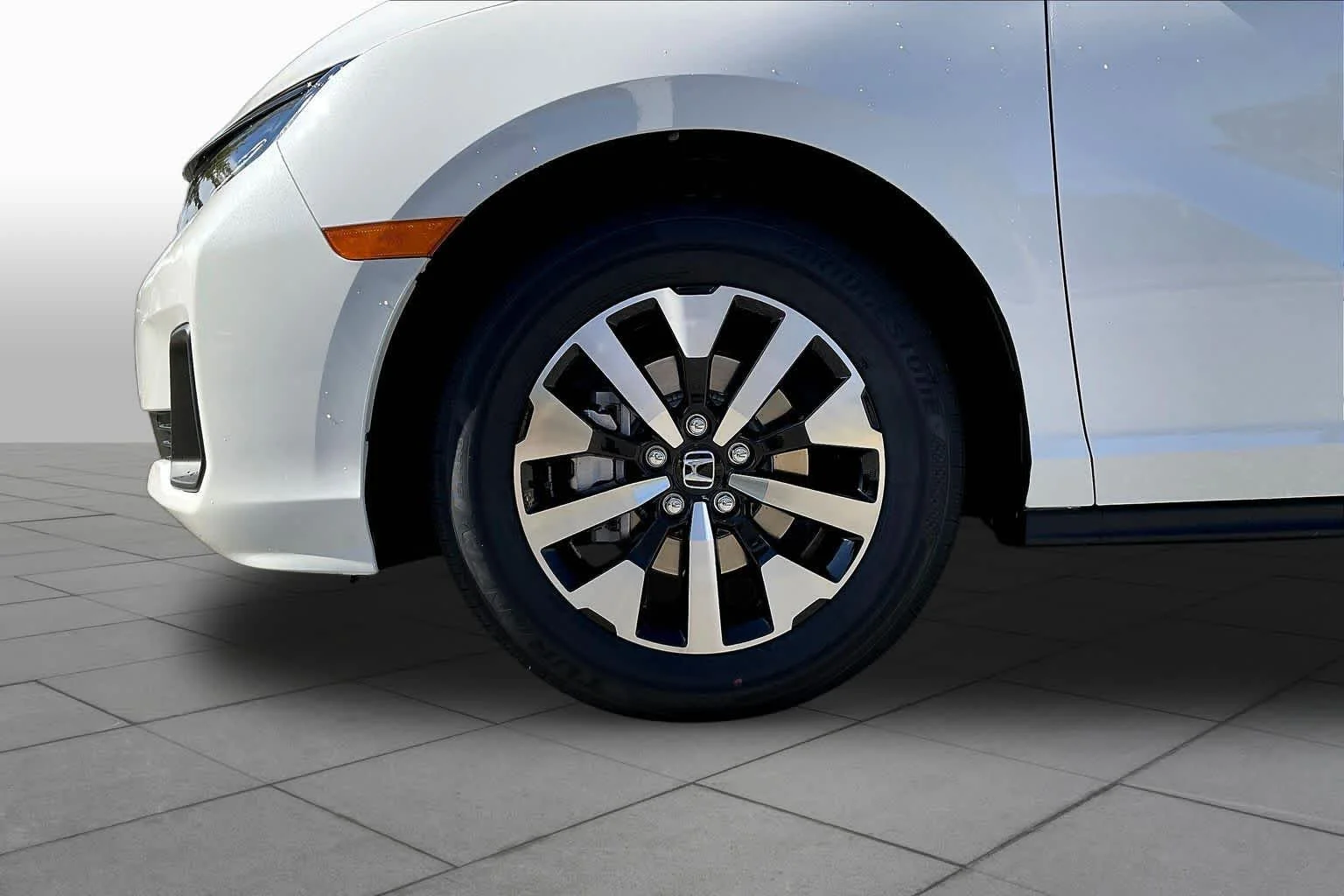 New 2027 Platinum White Pearl Honda EX-L image 11
