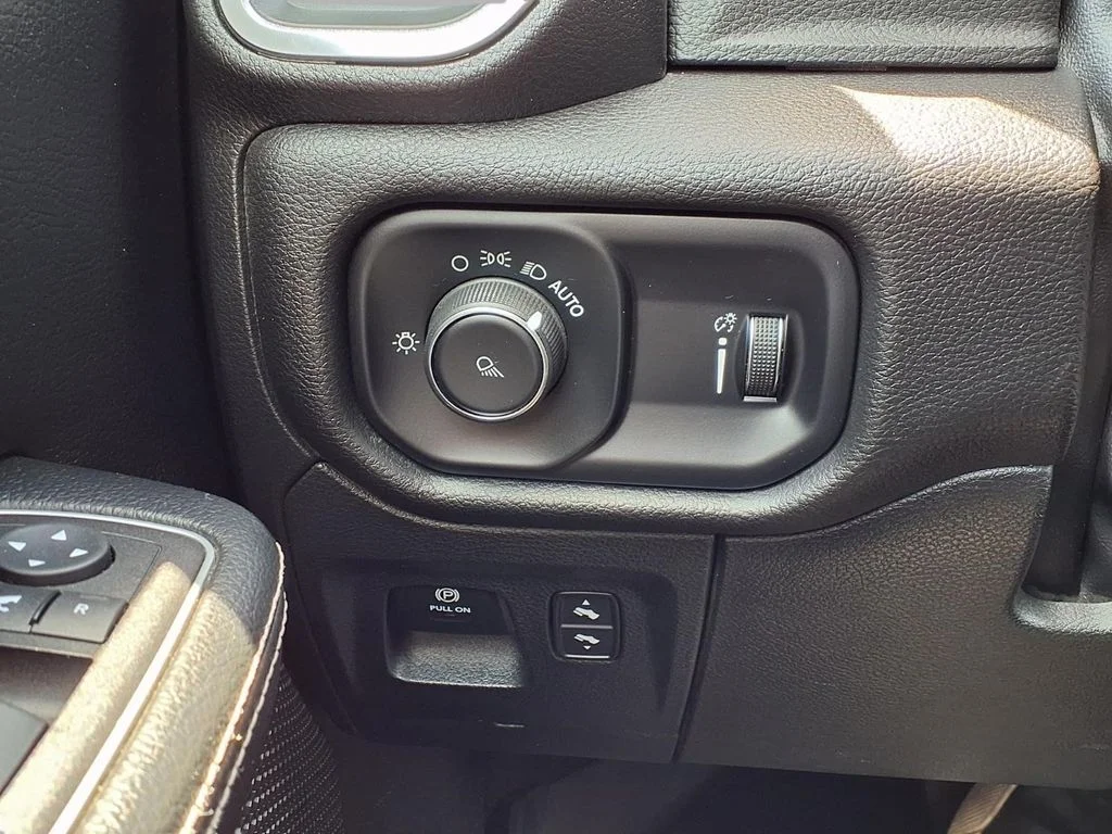 2023 RAM Ram 1500 Pickup Laramie - Photo 17