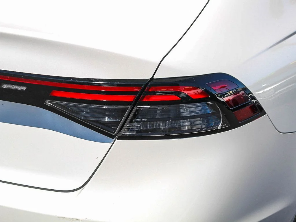 Used 2024 White Honda EX image 9