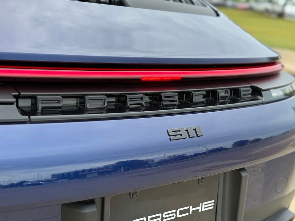 New 2026 Gentian Blue Metallic Porsche  image 36