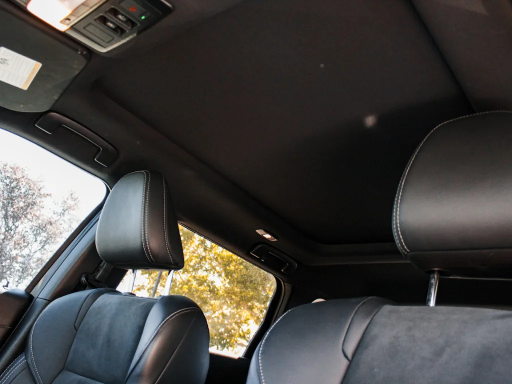 Used 2024 Black Diamond Mitsubishi SE Black Edition w/Pano Roof image 19