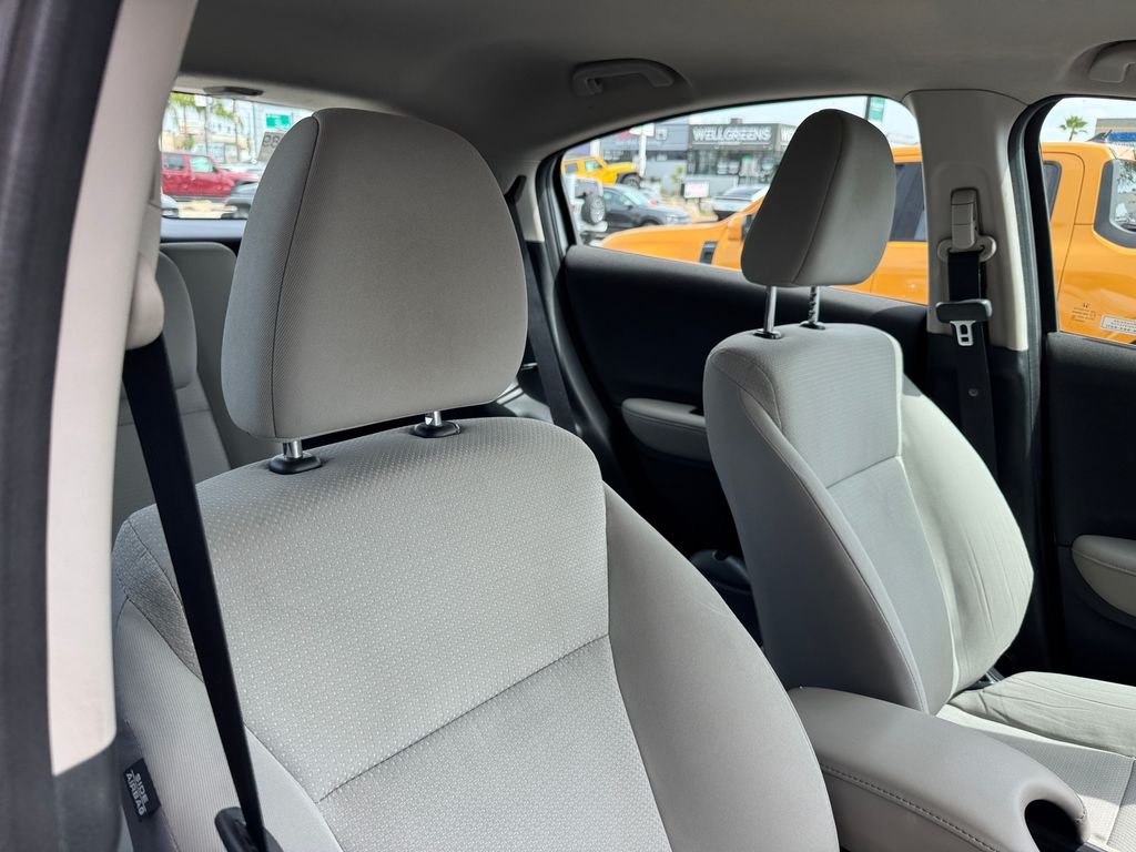 Used 2019 Silver Honda LX image 15