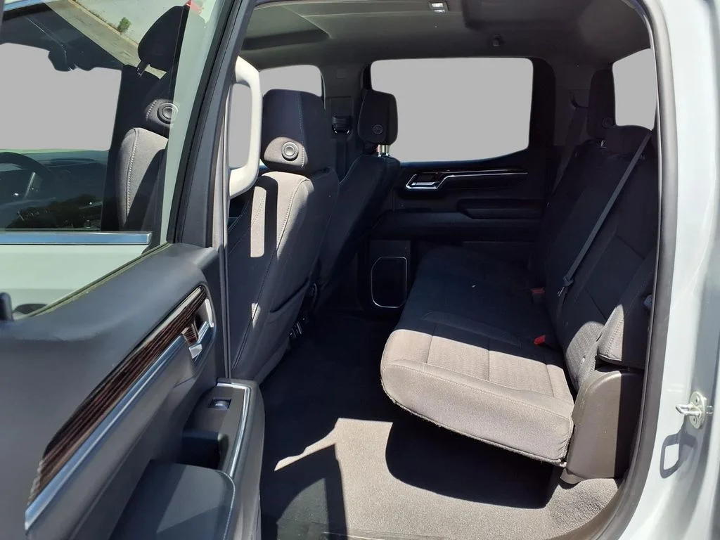 Used 2024 Gray GMC SLE image 24