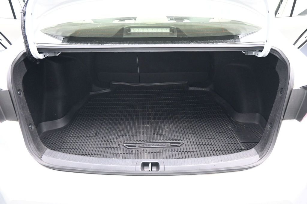 Used 2024 White Toyota LE image 27
