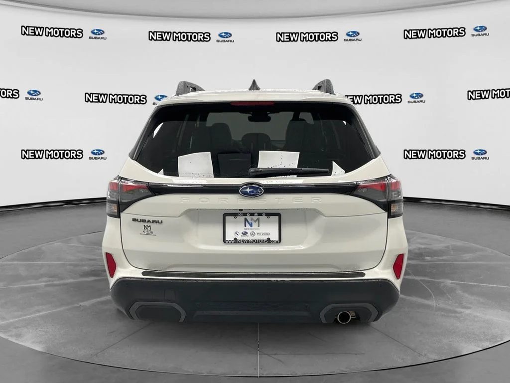 Used 2026 Crystal White Pearl Subaru Limited image 3