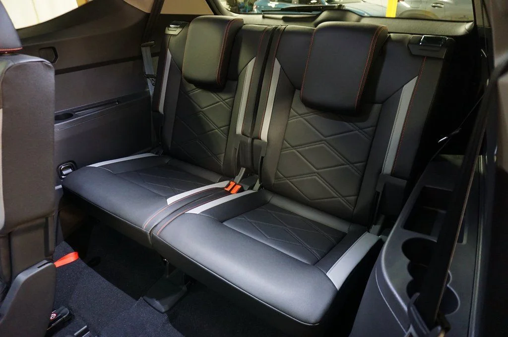 New 2026 Deep Black Volkswagen 2.0T Peak Edition image 12