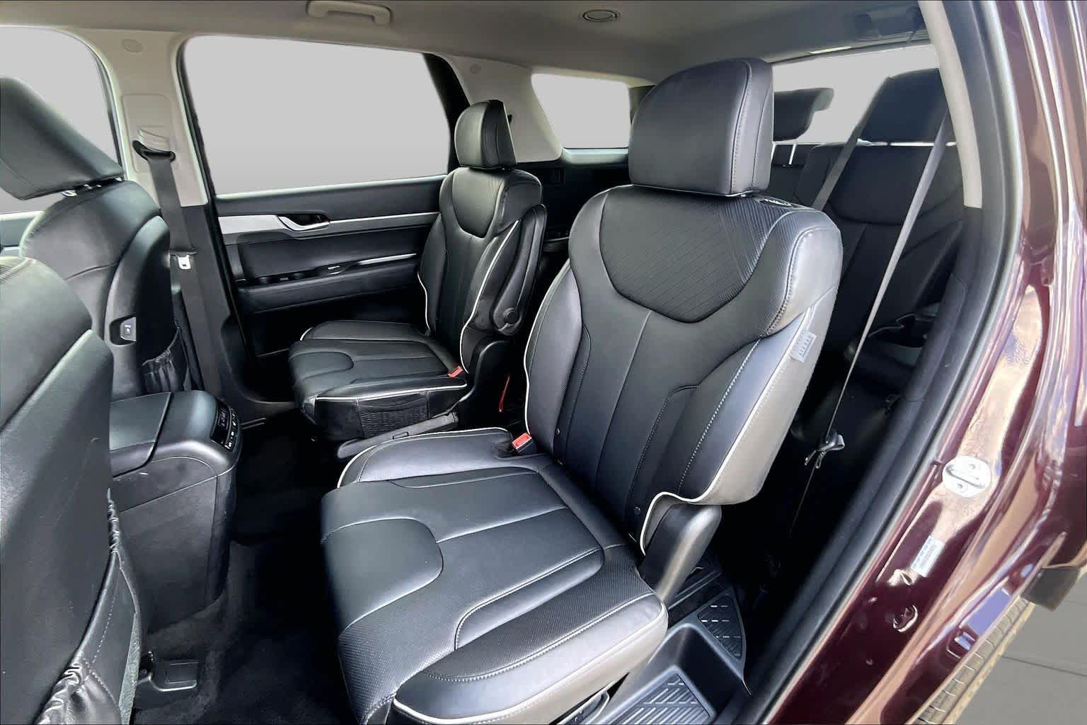 Used 2025 Sierra Burgundy Hyundai SEL image 21
