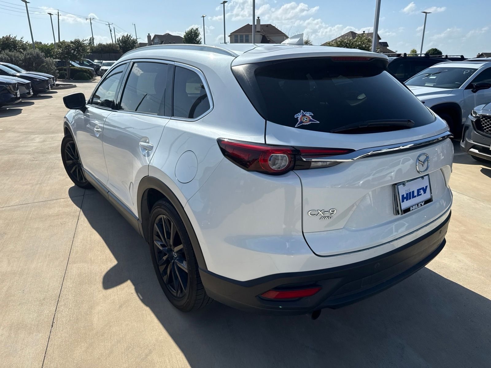 Used 2022 Snowflake White Pearl Mica Mazda Touring Plus image 6
