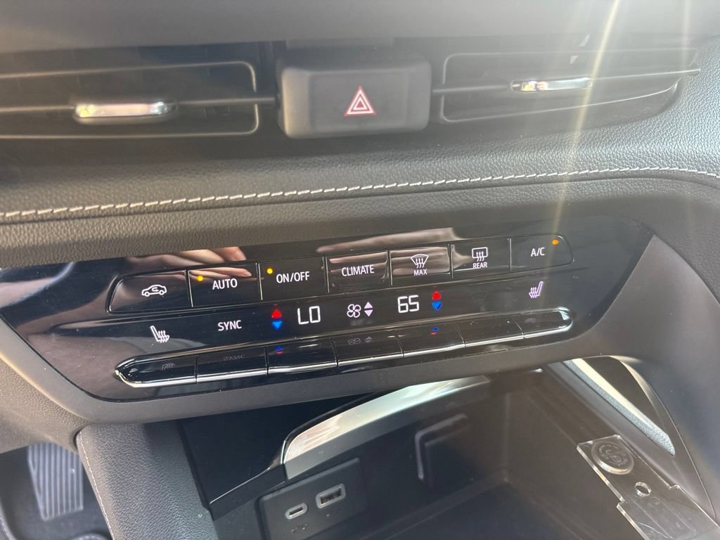 Used 2021 CINNABAR METALLIC Buick Preferred image 17