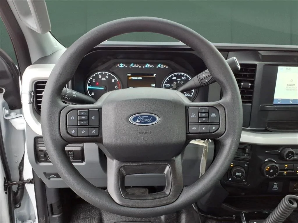 New 2026 Oxford White Ford XL PLOW TRUCK image 27