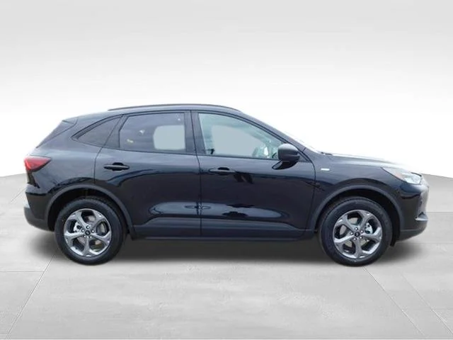 New 2026 Agate Black Metallic Ford ST-Line image 41