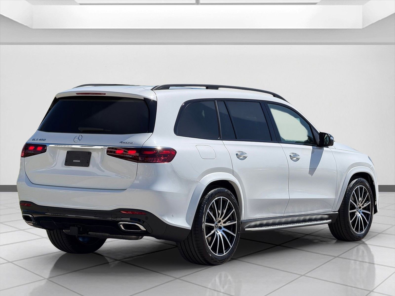 New 2026 MANUFAKTUR Moonlight White Metallic Mercedes-Benz GLS 450 image 28