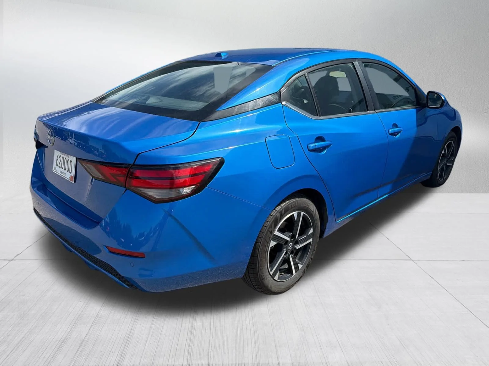 Used 2025 Electric Blue Metallic Nissan SV image 3