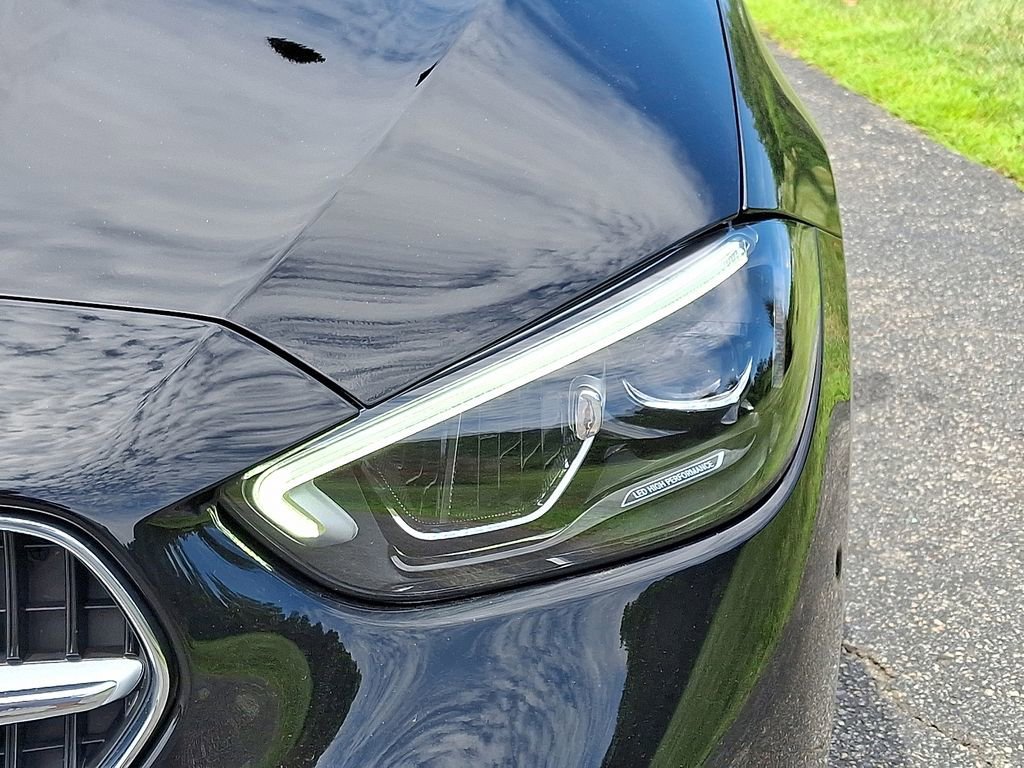 2025 Mercedes-Benz C-Class Sedan C 300 - Photo 37