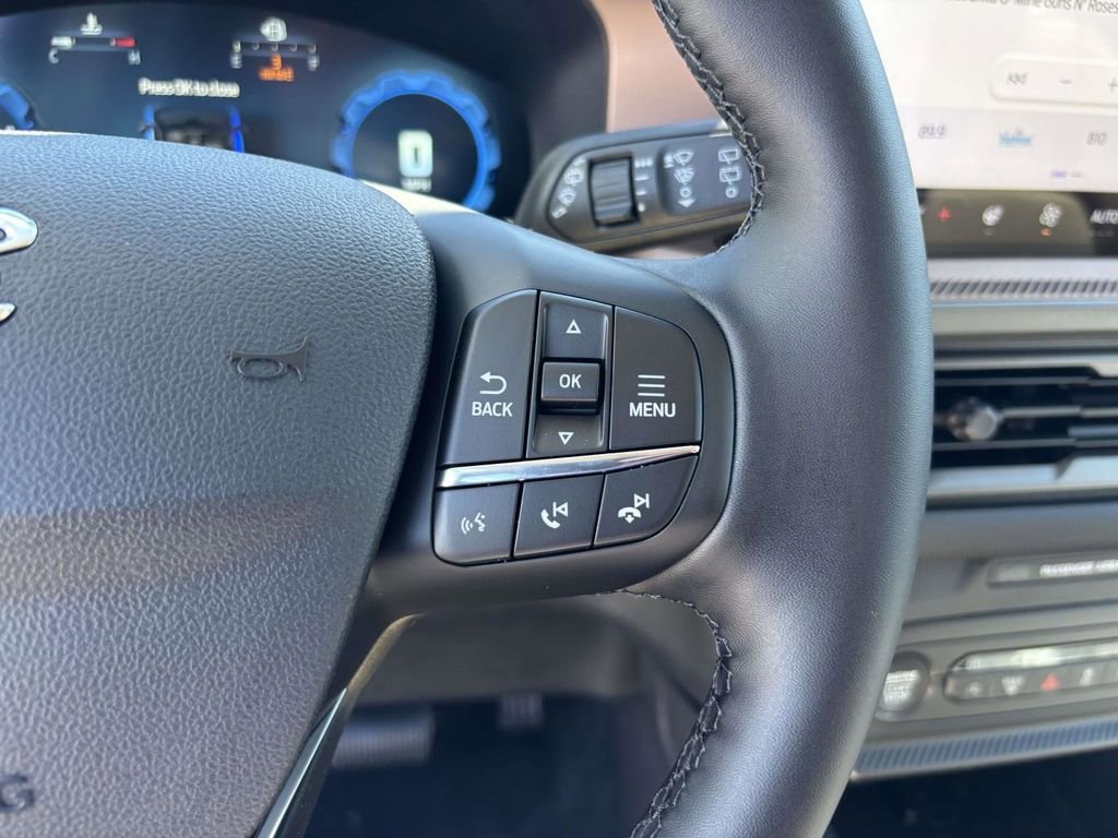 New 2025 Azure Gray Metallic Tri-Coat Ford Outer Banks® image 25