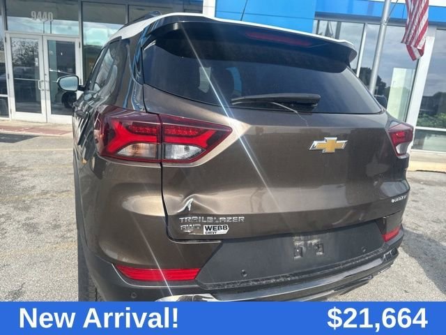 Used 2022 Zeus Bronze Metallic Chevrolet ACTIV image 17