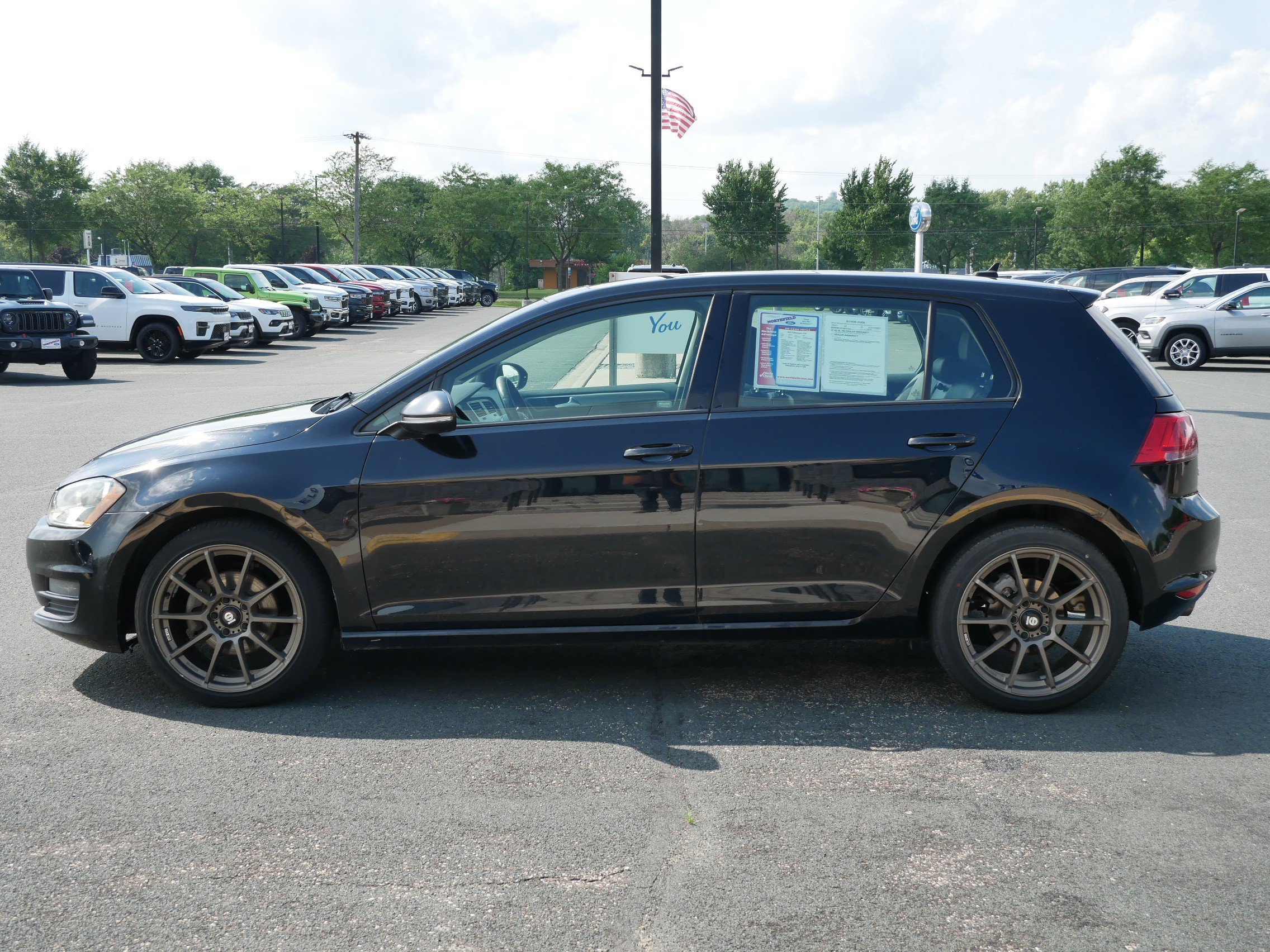 Used 2015 Black Volkswagen  image 5