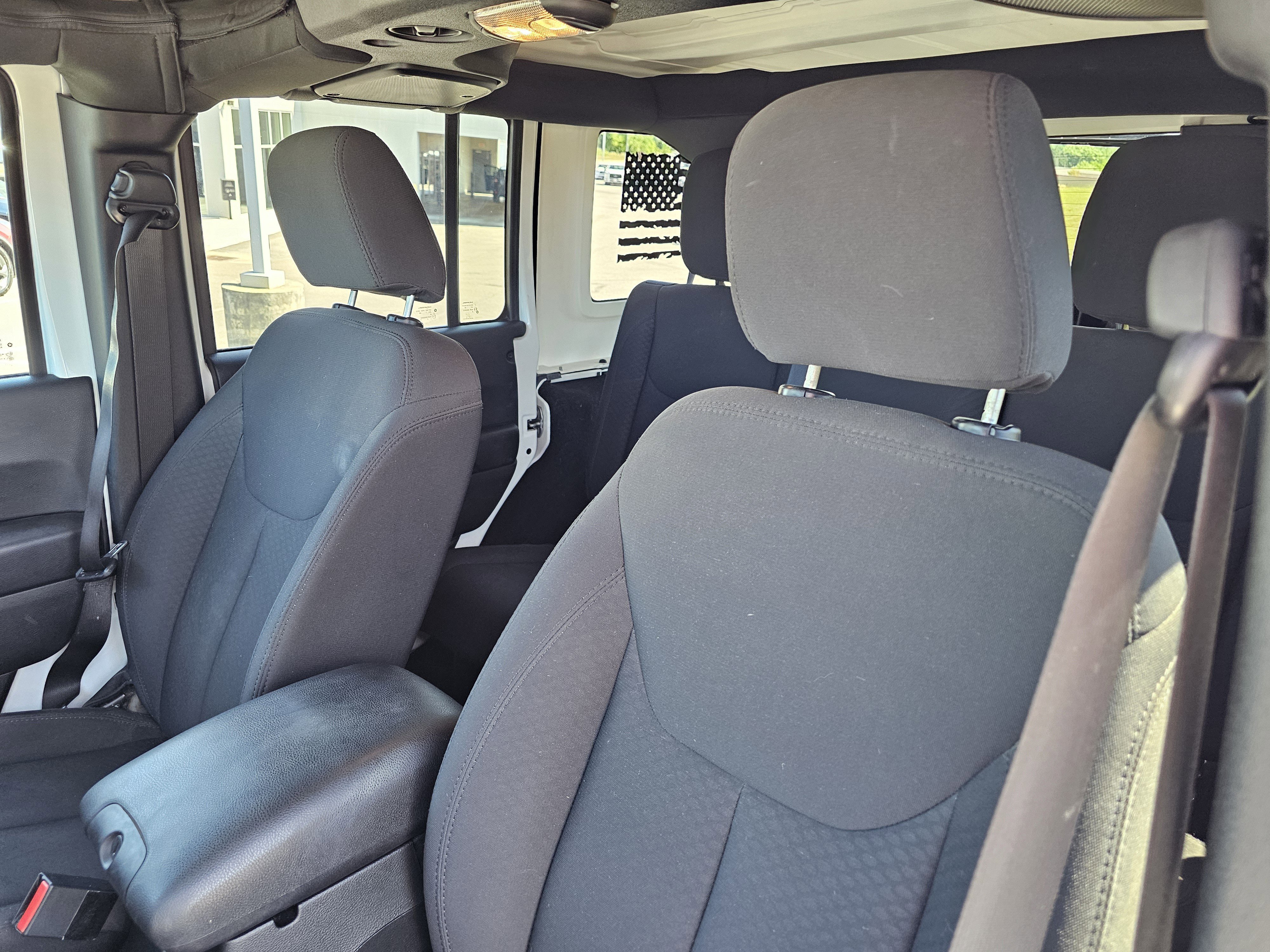 2018 Jeep Wrangler JK Unlimited Sport S - Photo 17