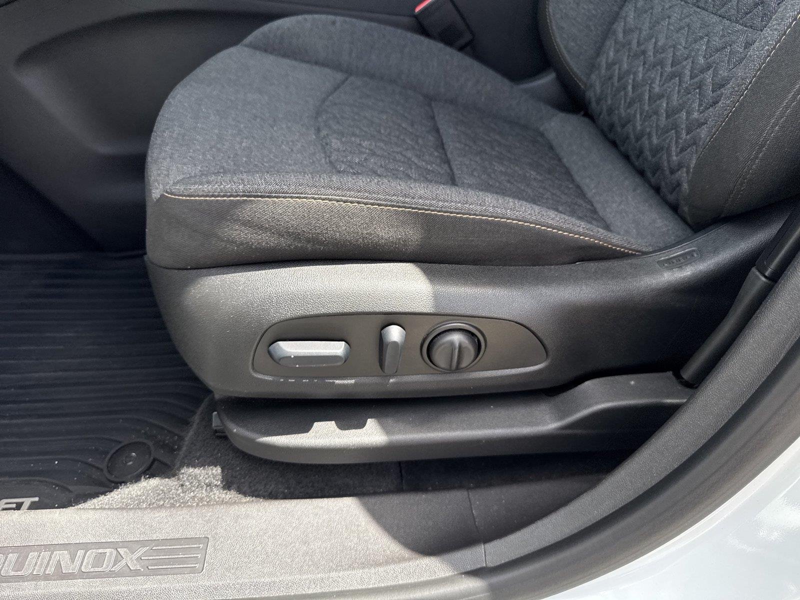Used 2024 Summit White Chevrolet LT image 12