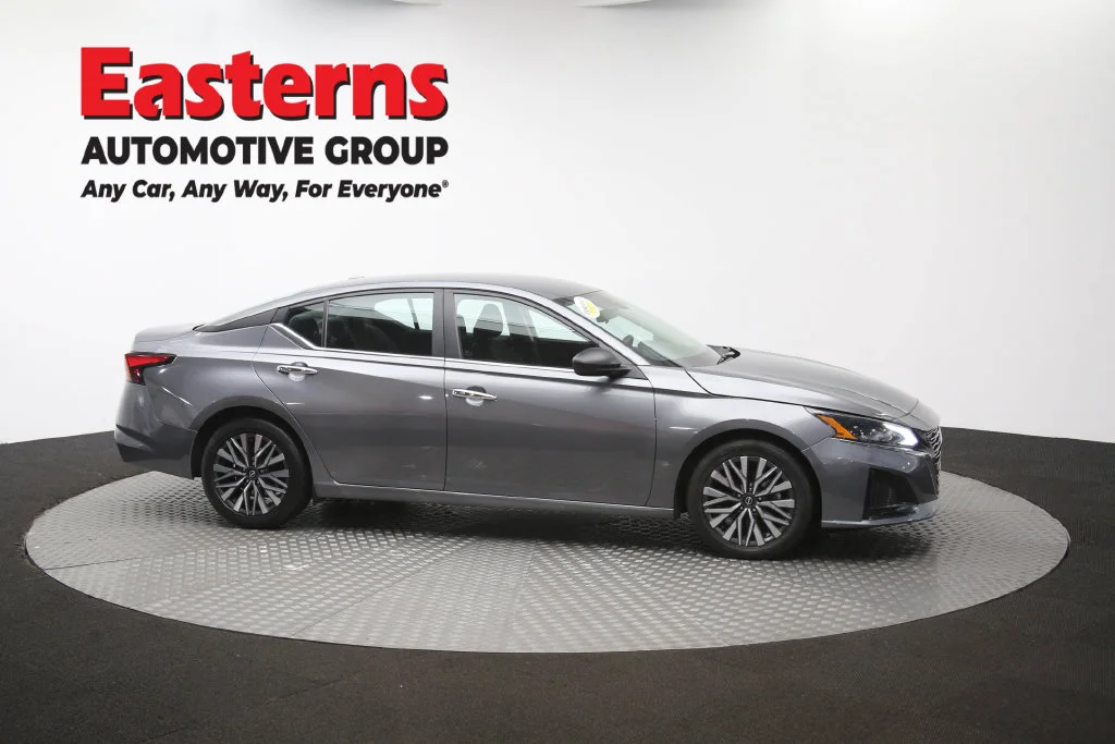 Used 2024 Gray Nissan 2.5 SV image 47