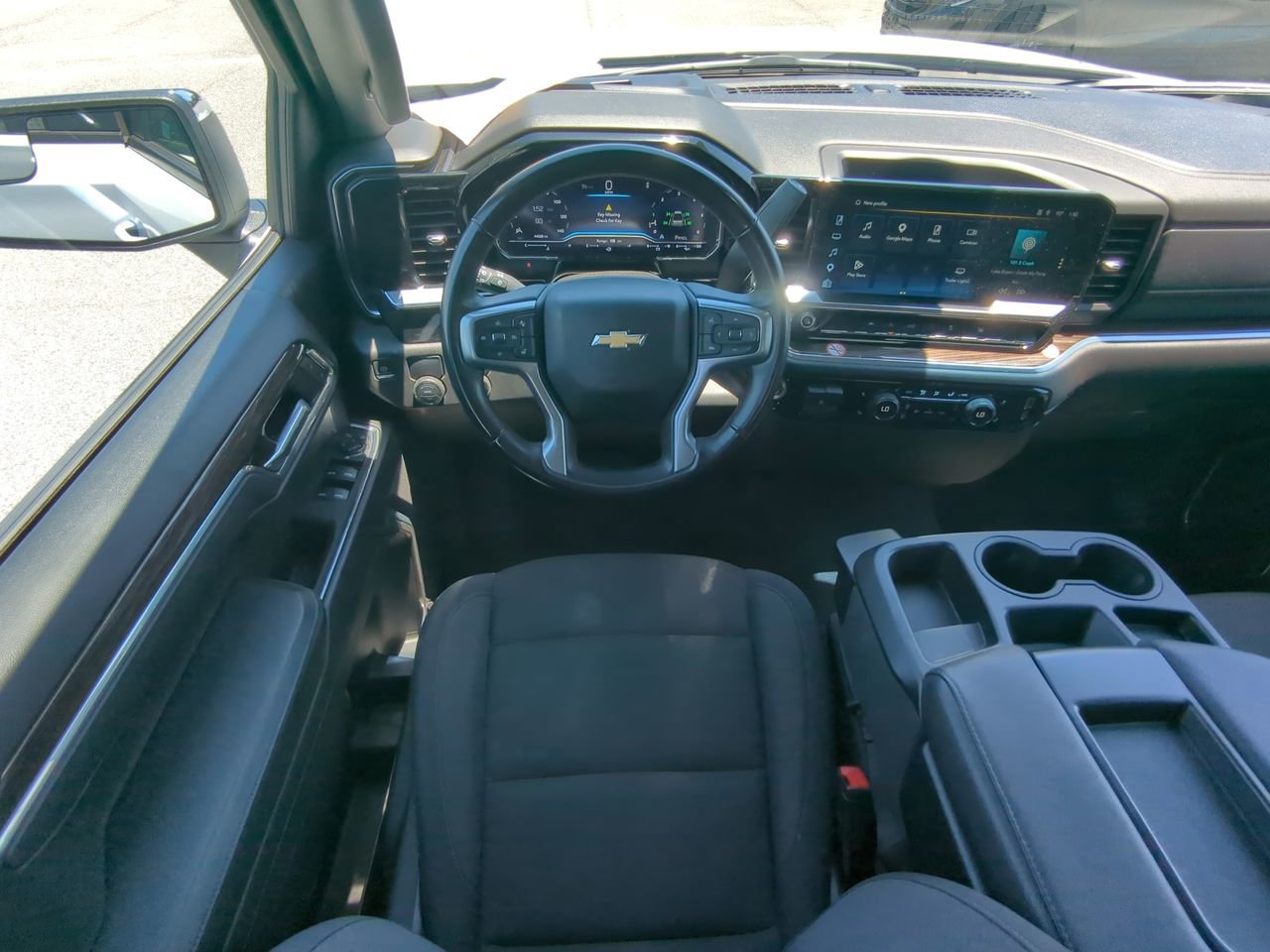 Used 2025 Summit White Chevrolet LT image 15