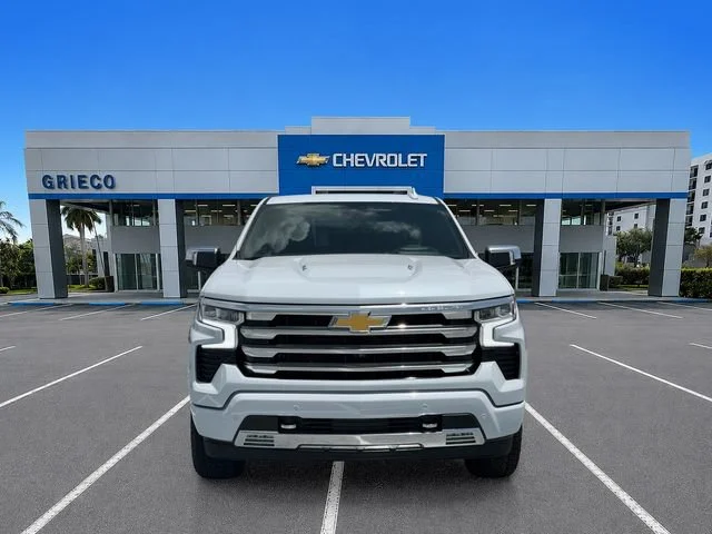 New 2026 Polar White Tricoat Chevrolet High Country image 2
