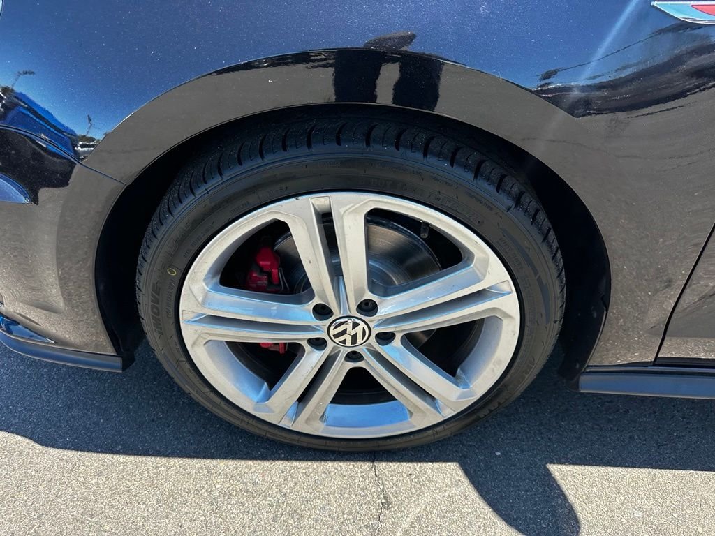 Used 2017 Deep Black Volkswagen GLI image 8