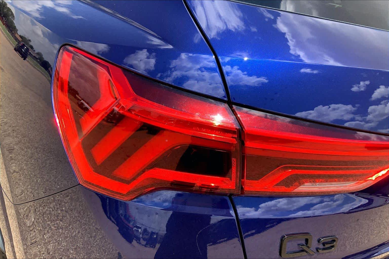 Used 2022 Navarra Blue Metallic Audi S line Premium Plus image 32