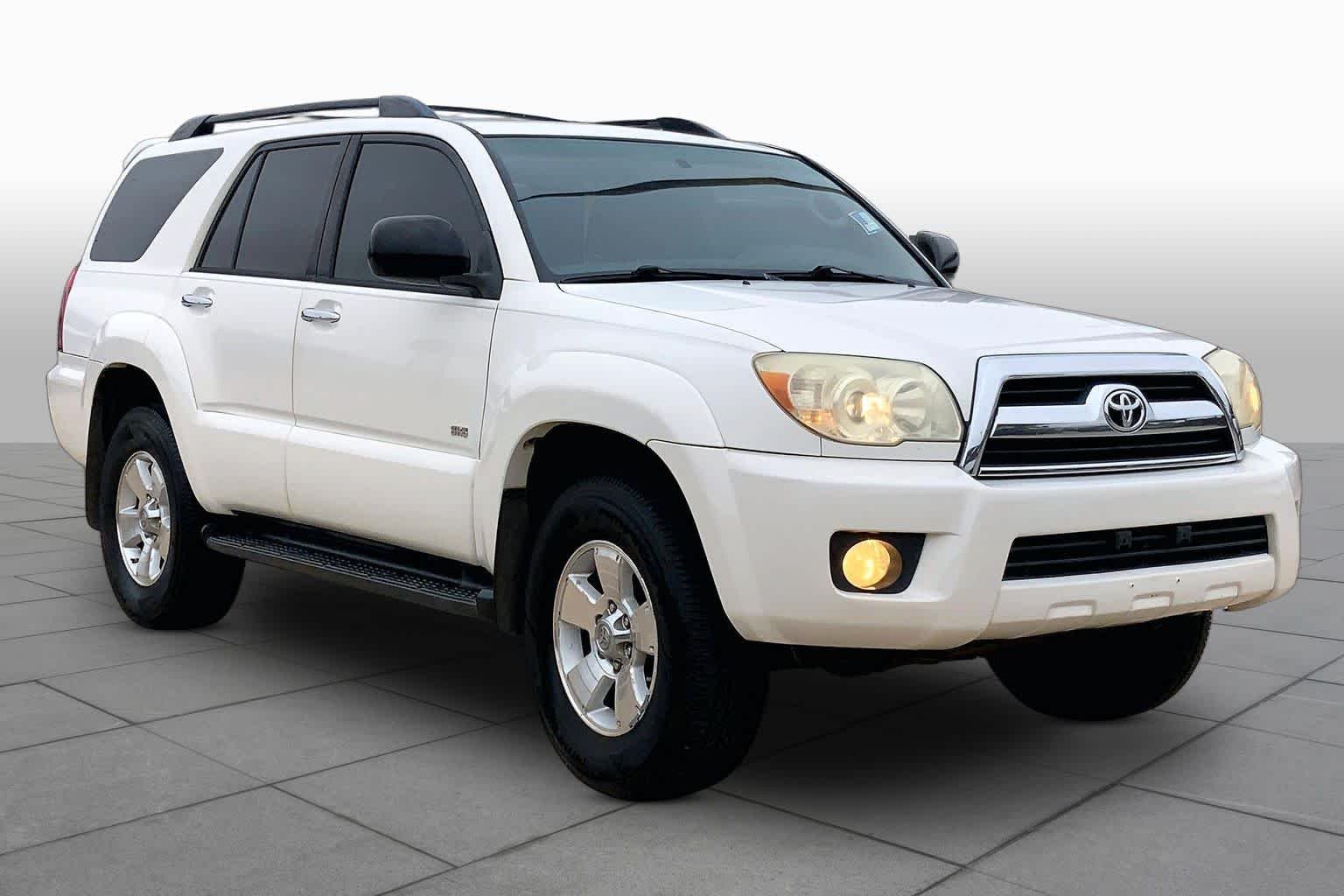 Used 2006 Natural White Toyota SR5 image 2