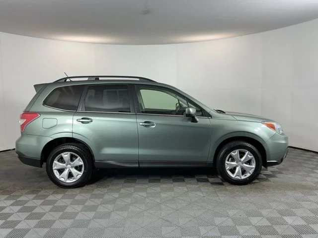 Used 2014 Green Subaru 2.5i Limited image 4