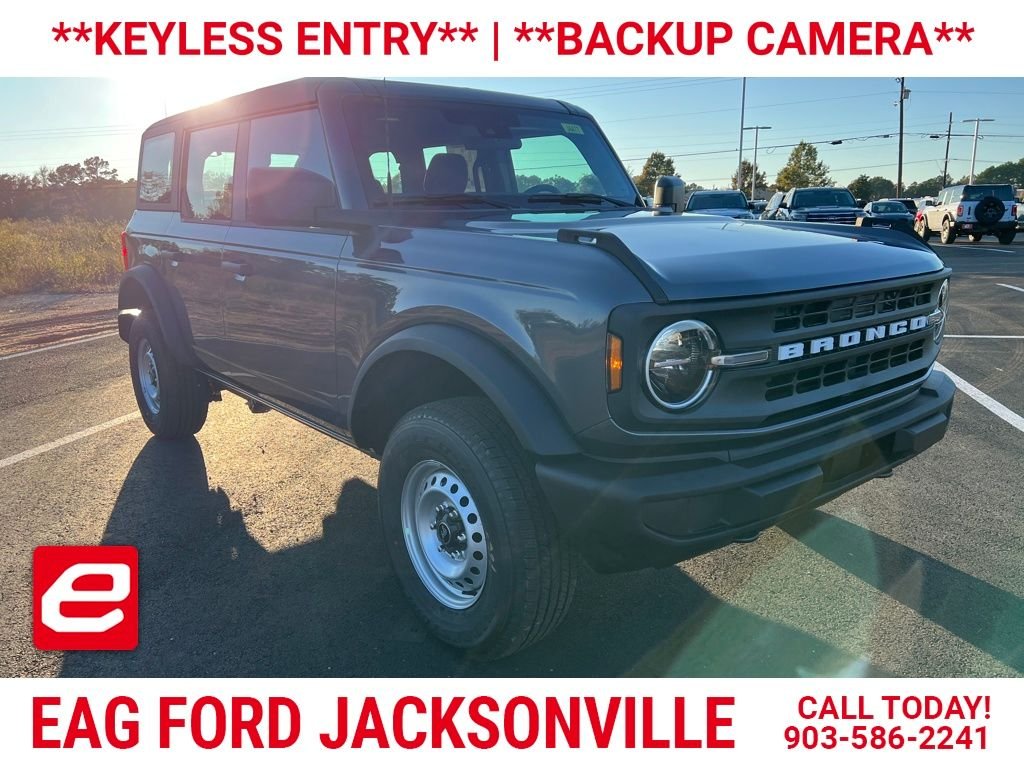 2025 Ford Bronco Base 4x4's photo