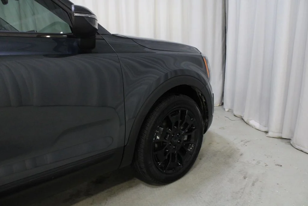 Used 2021 Gray Kia EX image 27