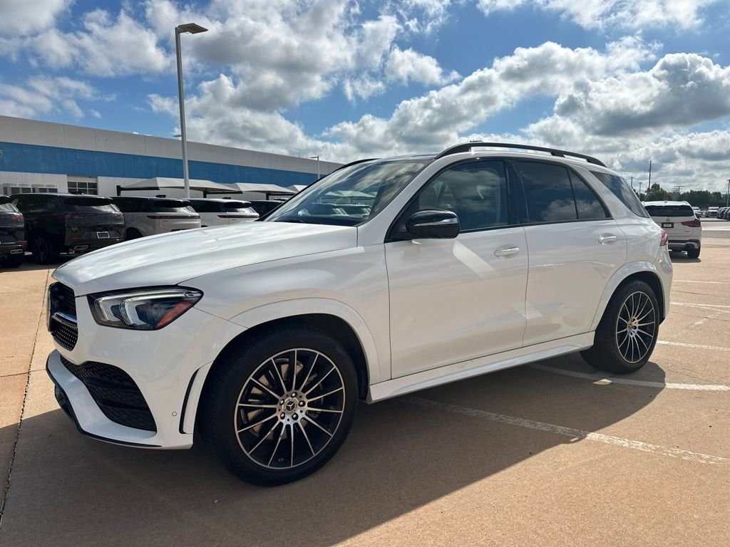 Used 2020 White Mercedes-Benz GLE 450 image 1