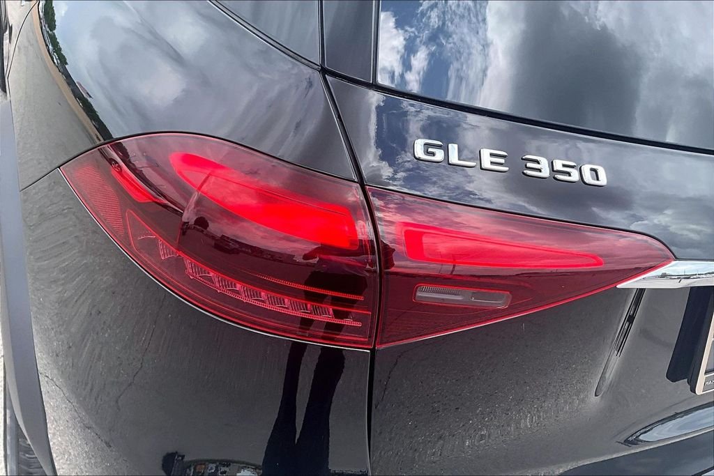 Used 2025 Black Mercedes-Benz GLE 350 image 31
