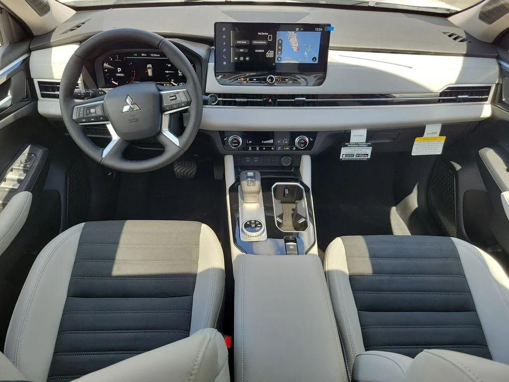 New 2026 WHITE DIAMOND Mitsubishi SE 1.5T 2WD image 17