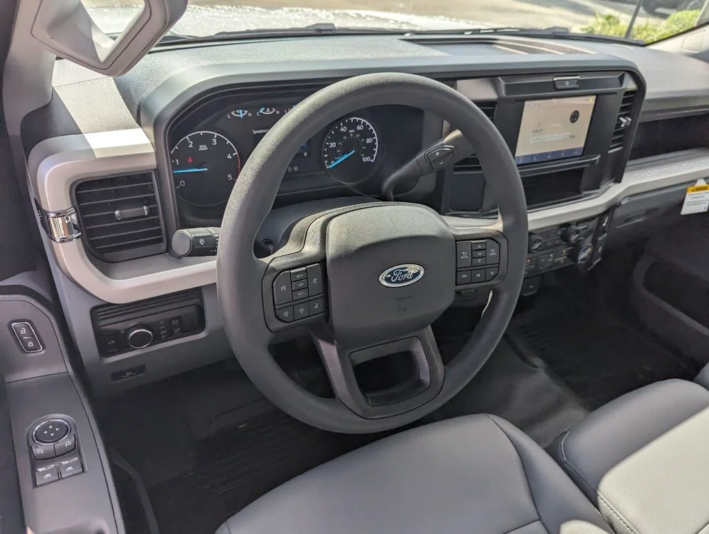 New 2026 Oxford White Ford F-250® XL image 7