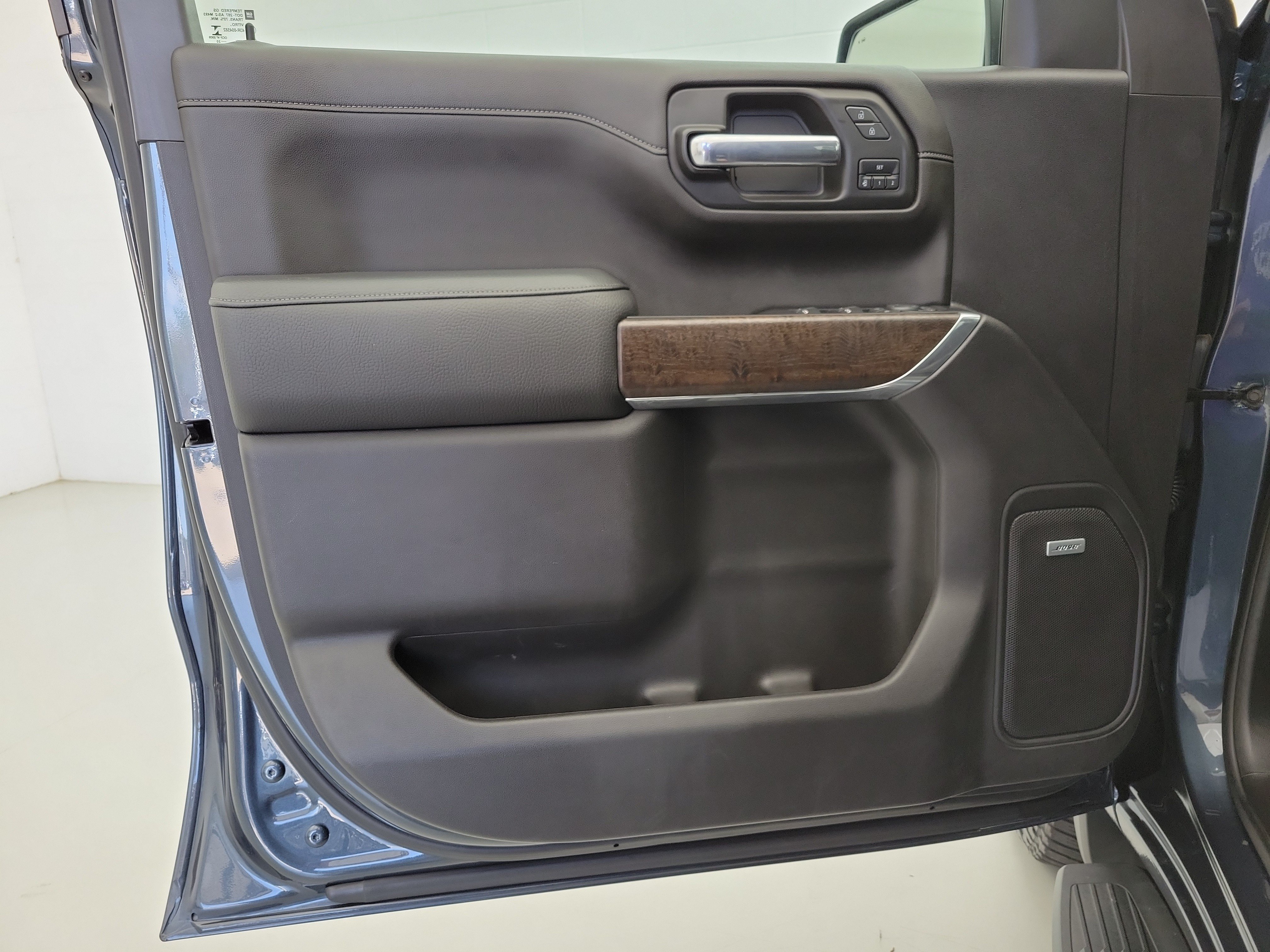 Used 2020 Dark Sky Metallic GMC Denali image 19